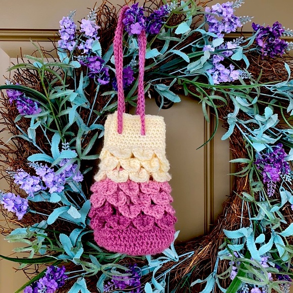 HANDMADE crocheted mini bag - Picture 1 of 4